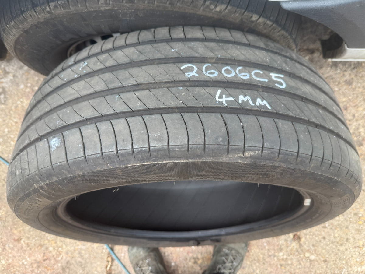 1x 255 45 20 Michelin Primacy 4 105v 4mm Tread