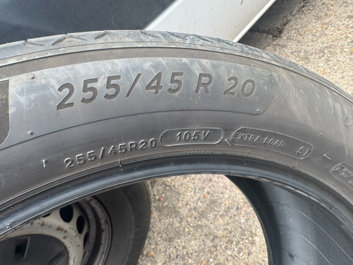 1x 255 45 20 Michelin Primacy 4 105v 4mm Tread