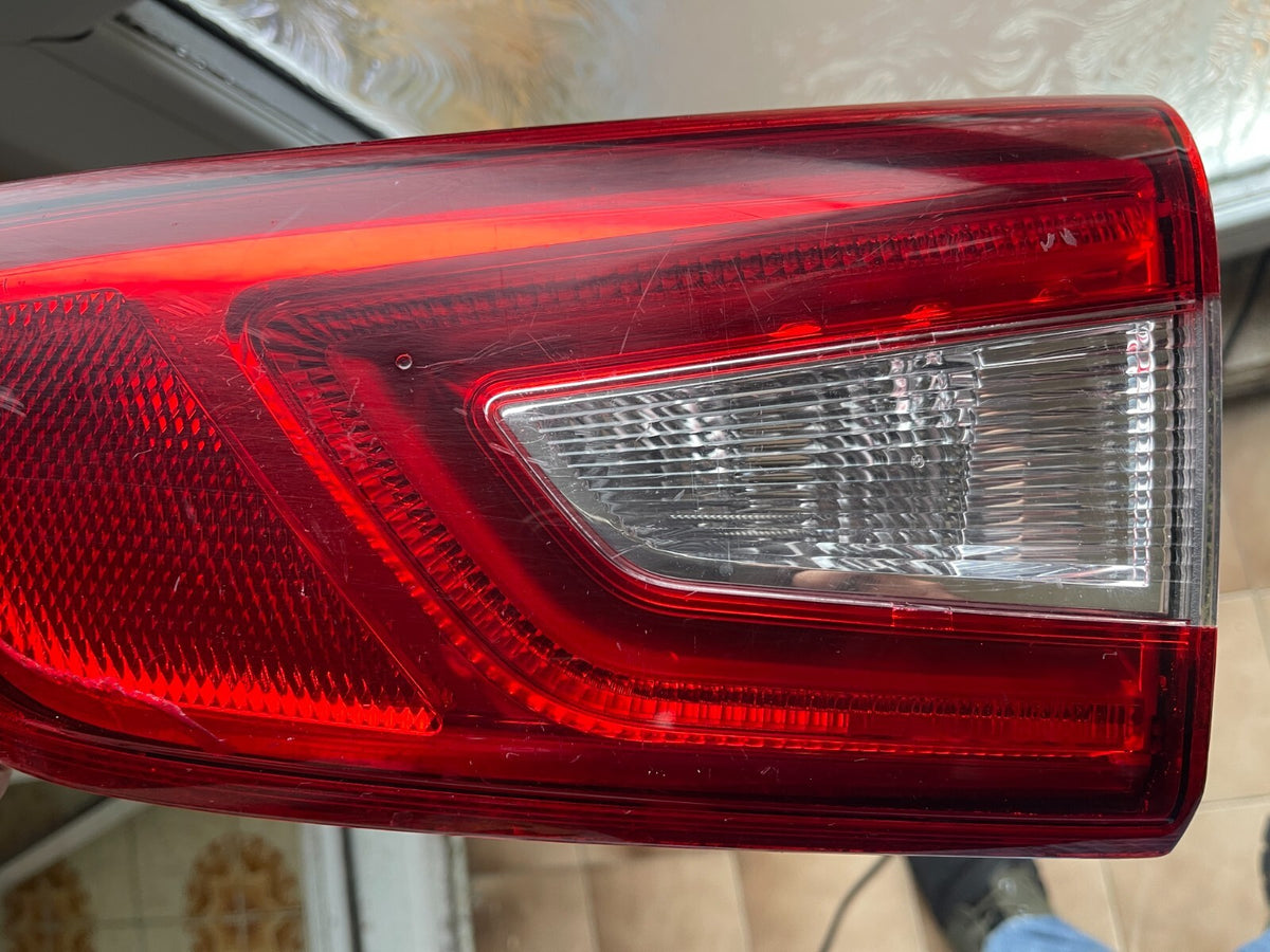 NISSAN QASHQAI J11 2014-2017 Right Rear Light Tail Lamp CRACKED LENS