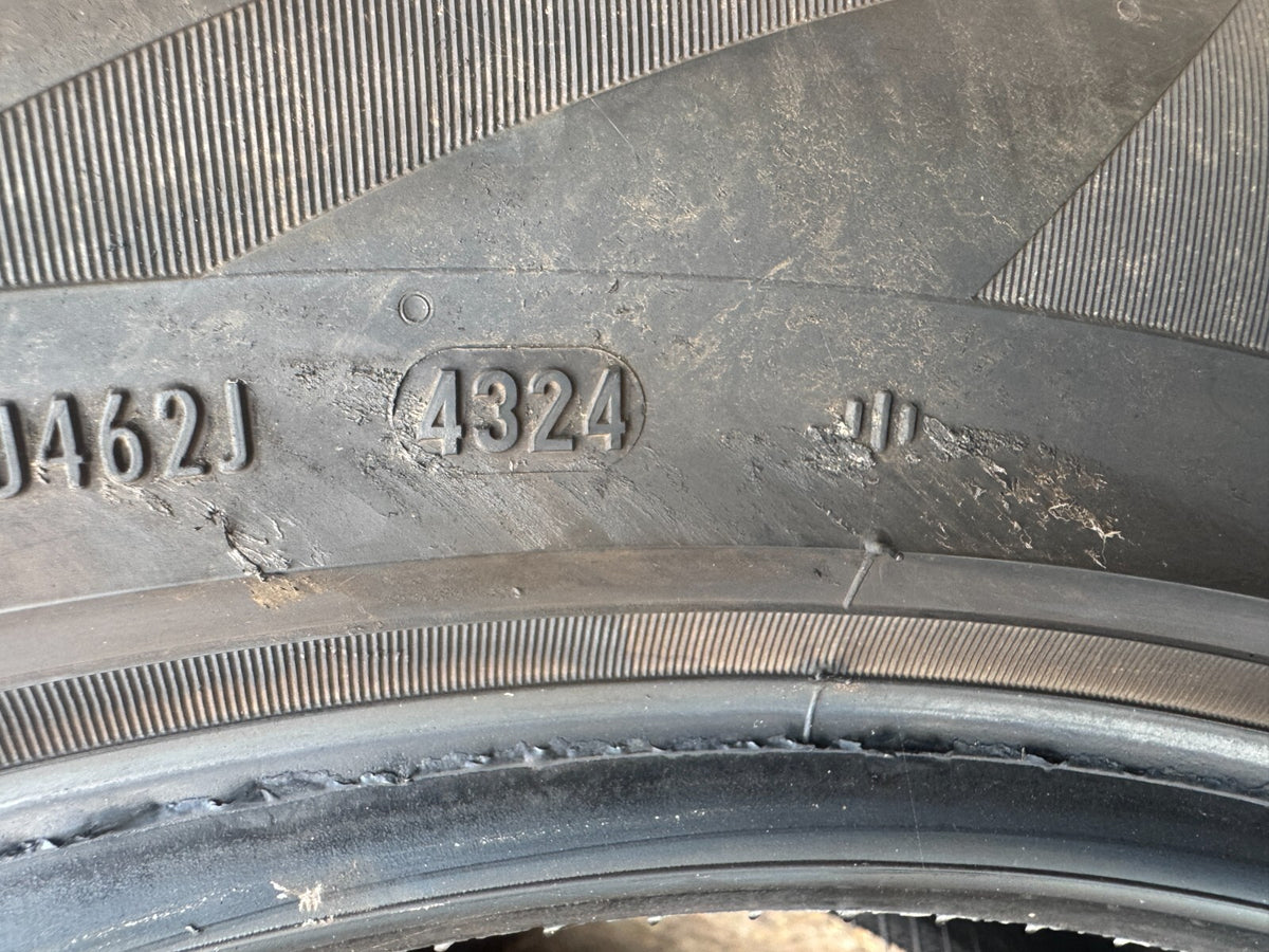 255 60 20 113V PIRELLI SCORPION ZERO ALL SEASON XL M+S LR Dot:4324 5.5 mm