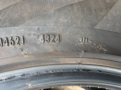 255 60 20 113V PIRELLI SCORPION ZERO ALL SEASON XL M+S LR Dot:4324 5.5 mm