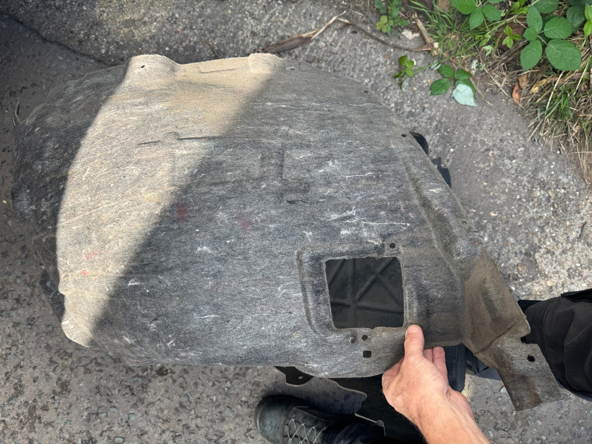 LAND ROVER wheel arch liner unknown model, unknown position. no part number