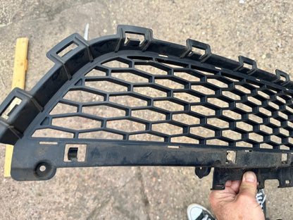 GENUINE Land Rover Discovery Sport lower bumper grille L550 2018 fk7217k945