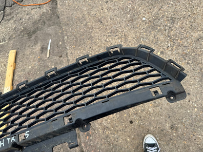 GENUINE Land Rover Discovery Sport lower bumper grille L550 2018 fk7217k945