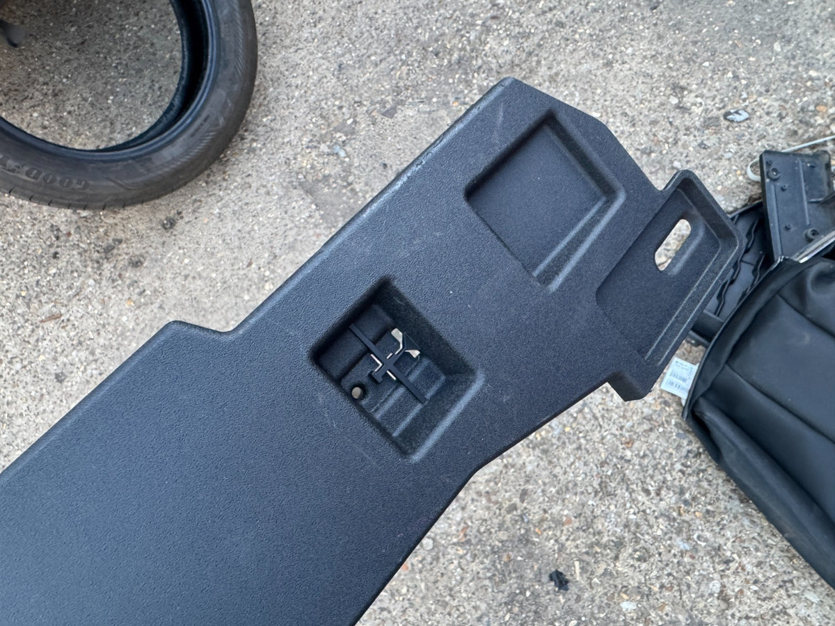Audi A5 Luggage compartment floor soul (black) 8B3861529