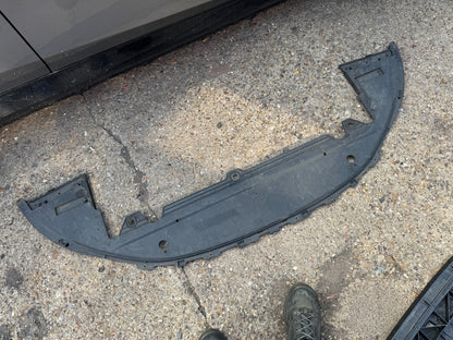 VOLVO S80 SE D5 AUTO E4 5 DOHC BUMPER UNDER-TRAY 30655172 2006-2009