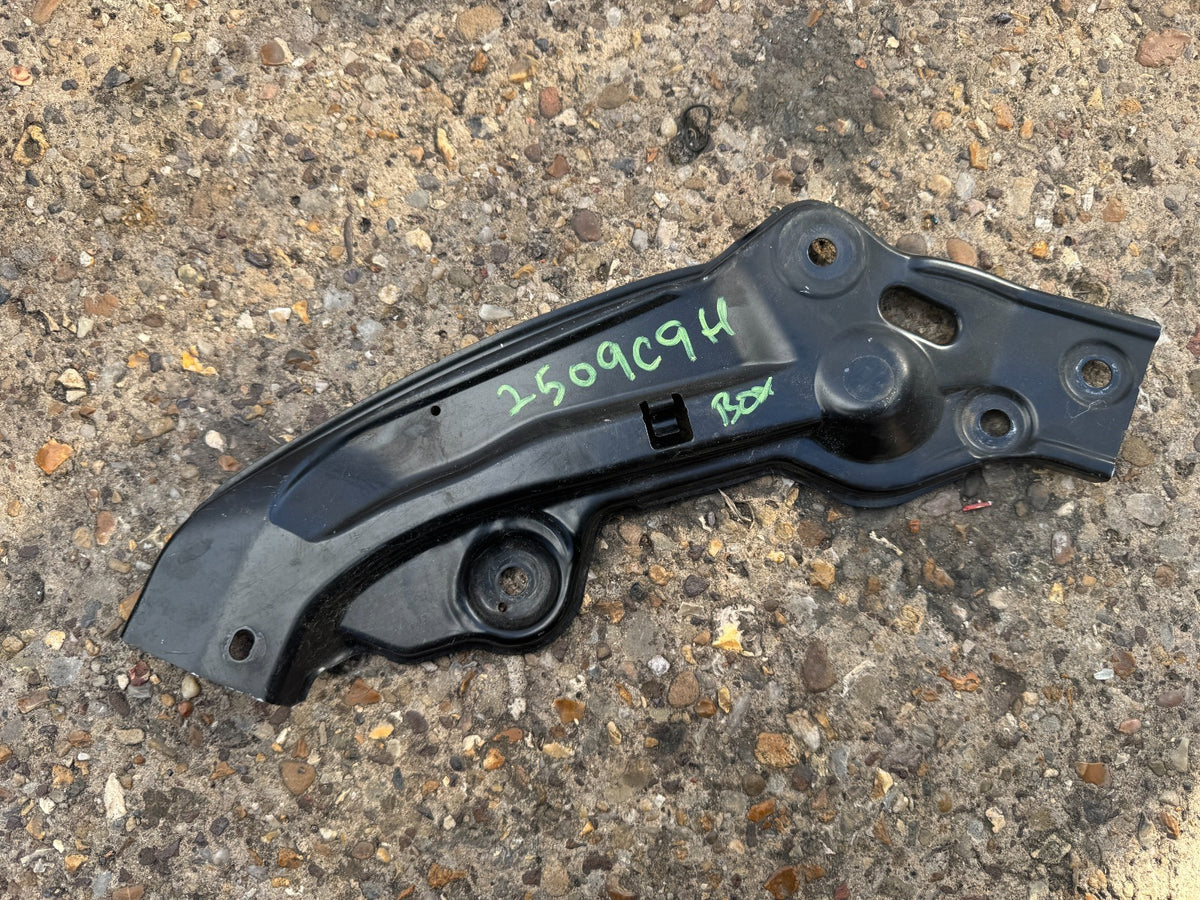 New VW POLO AW MK6 Front Right Upper Bumper Brace 2G0805932D
