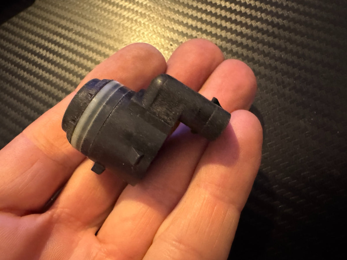 เซนเซอร์กะระยะถอยจอด Ford – OEM JU5T-15K859-EA