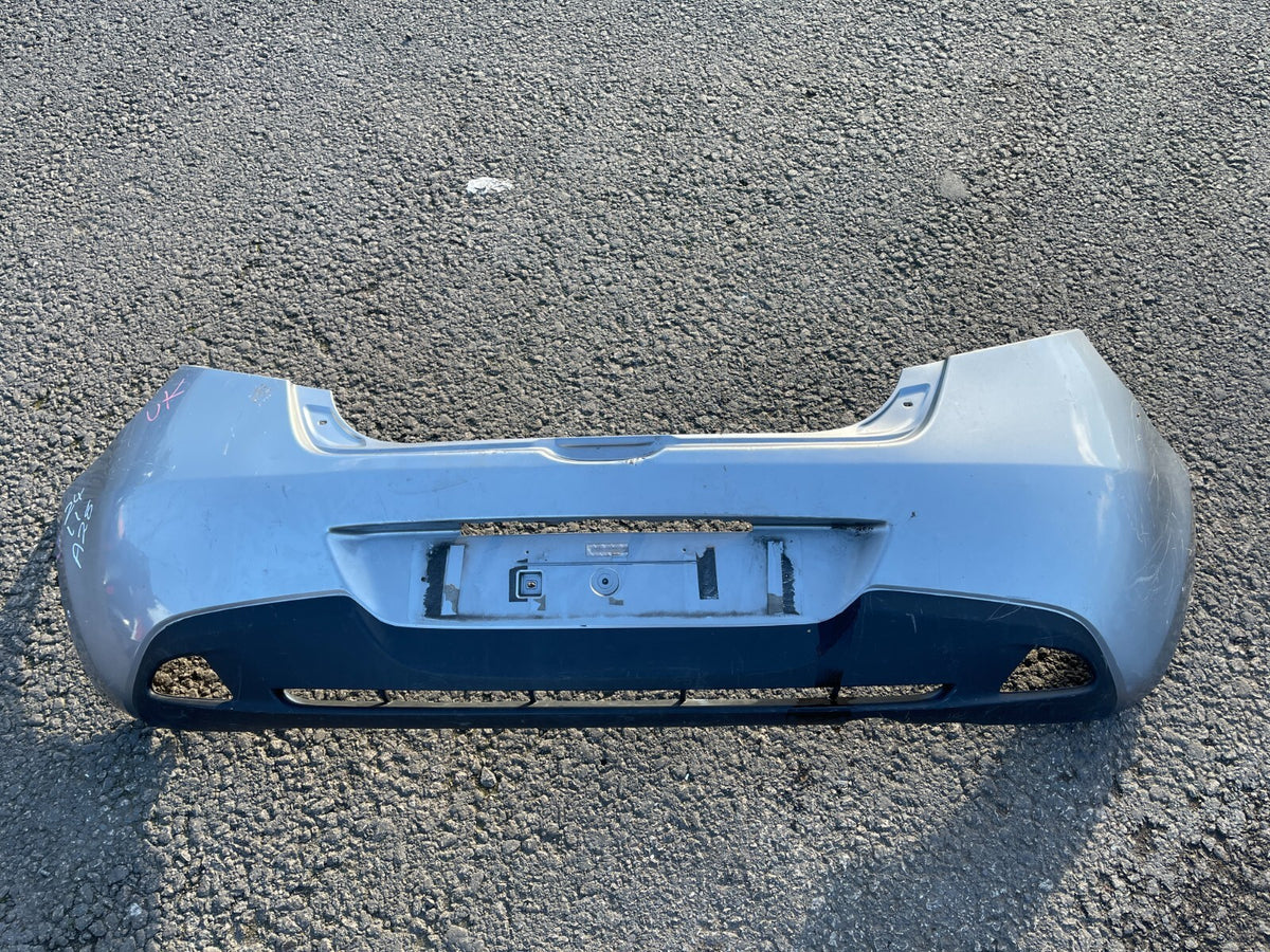 Bumper belakang Mazda 2 DE 1.4CD 50kW Diesel Hatchback D6515022
