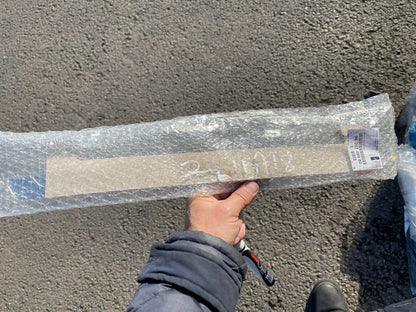 GENUINE NEW PEUGEOT 508 (R8) UNDERBODY CHROME MOULDING (9820748980) SIDE SILL