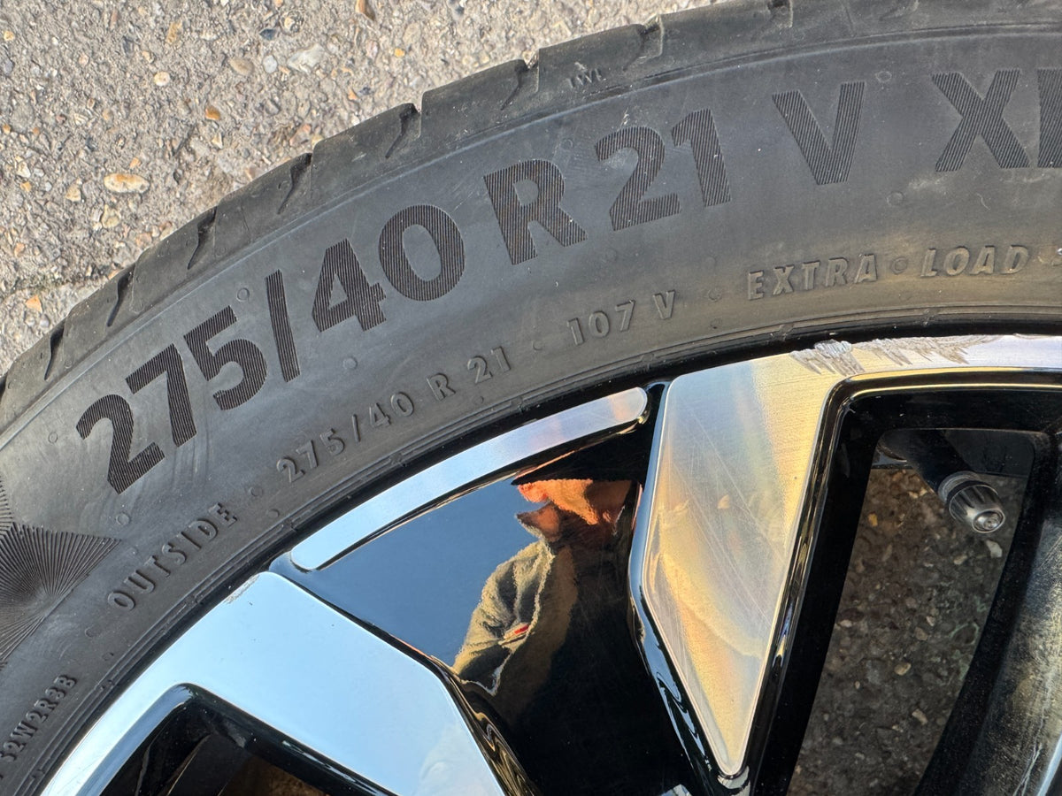 Continental Premium Contact 6 275/40/21 275 40 21 107V XL 6 มม. ไม่มีการซ่อมแซม 2025!