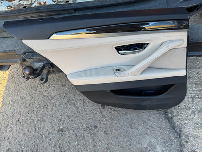 BMW 5 SERIES F11 2015 Doortrim Pintu Belakang Kiri Bahan Kulit & Part 1777775