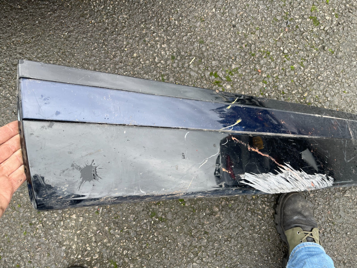 Range Rover Velar Front Left Side Door Cladding Lower Mould Trim Plastic Grained