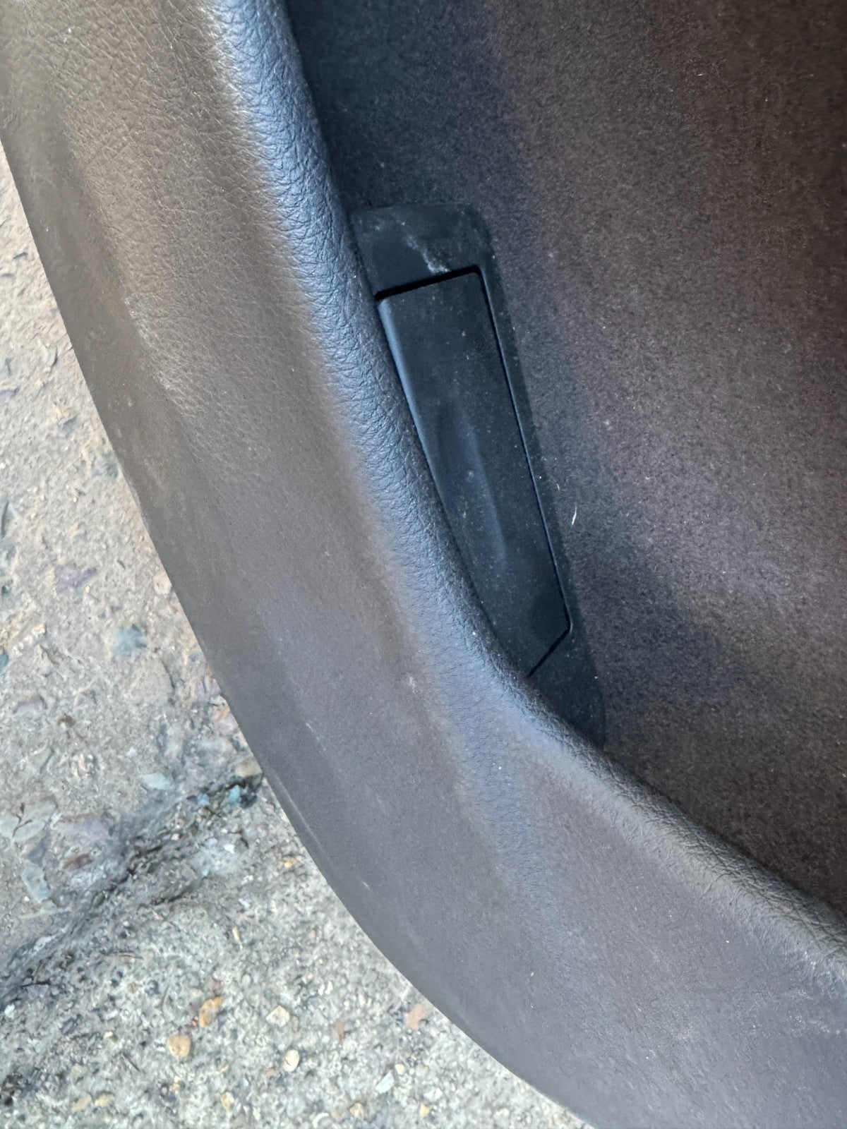 BMW 5 SERIES F11 2015 Doortrim Pintu Belakang Kiri Bahan Kulit & Part 1777775