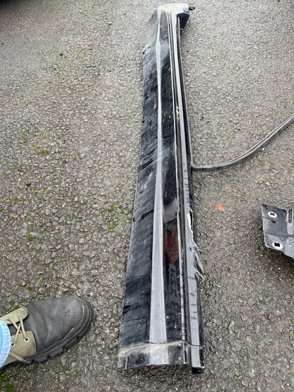 VOLVO XC90 LEFT SILL DAMAGED NEEDS REPAIR 31672376 31672370