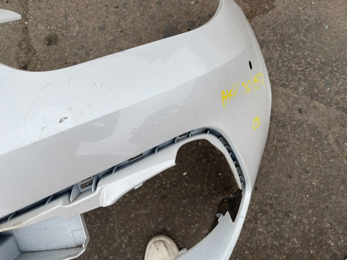 2021 Cản trước BMW