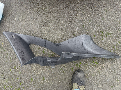 JAGUAR F PACE X761 RIGHT PILLAR TRIM HK8351748