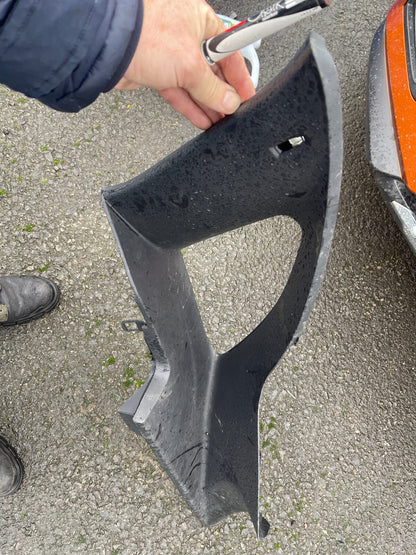 JAGUAR F PACE X761 RIGHT PILLAR TRIM HK8351748