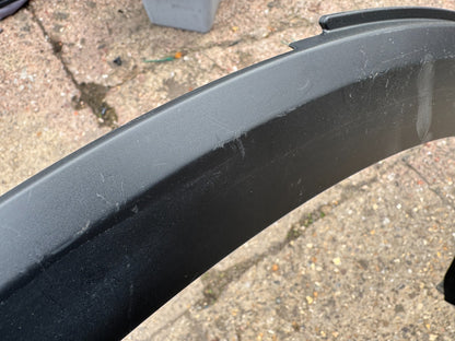 TOYOTA PRIUS W6 Rear Right Fender Arch Trim 75605-47010 Scratches