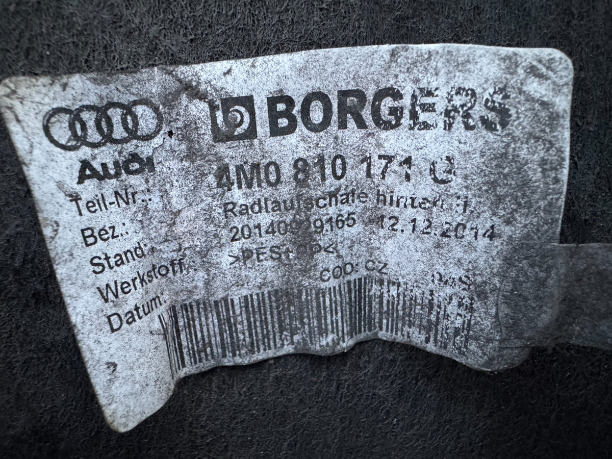AUDI Q7 4M Rear Left Arch Liner OEM 4M0810171G
