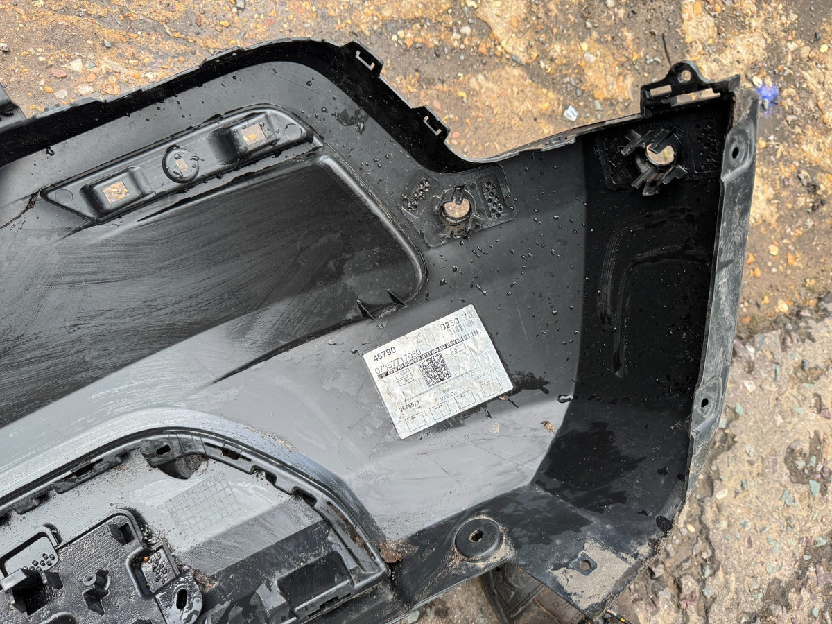 Jeep Avenger Cover Bumper Belakang (2023–on) BEKAS