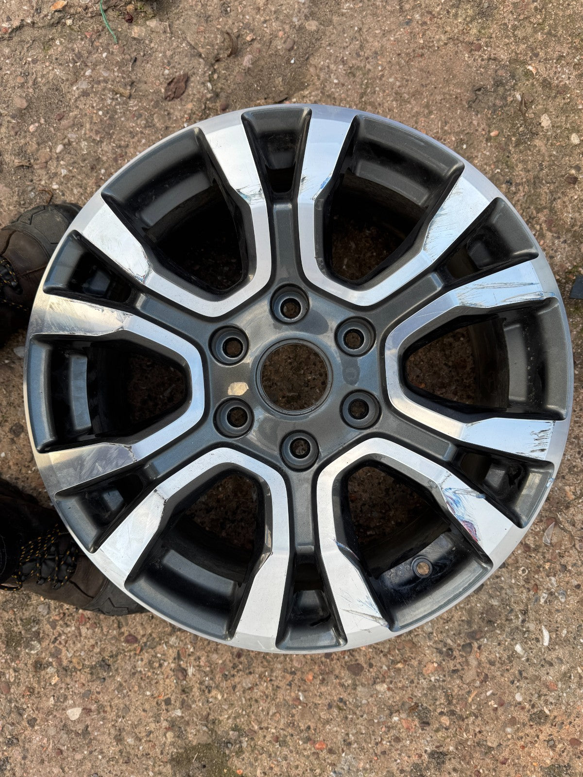 2x FORD RANGER Lengvojo lydinio ratlankis 18" colių 6x139.7 išnešimas ET55 8J 2011-2023 JB3C1007R2A