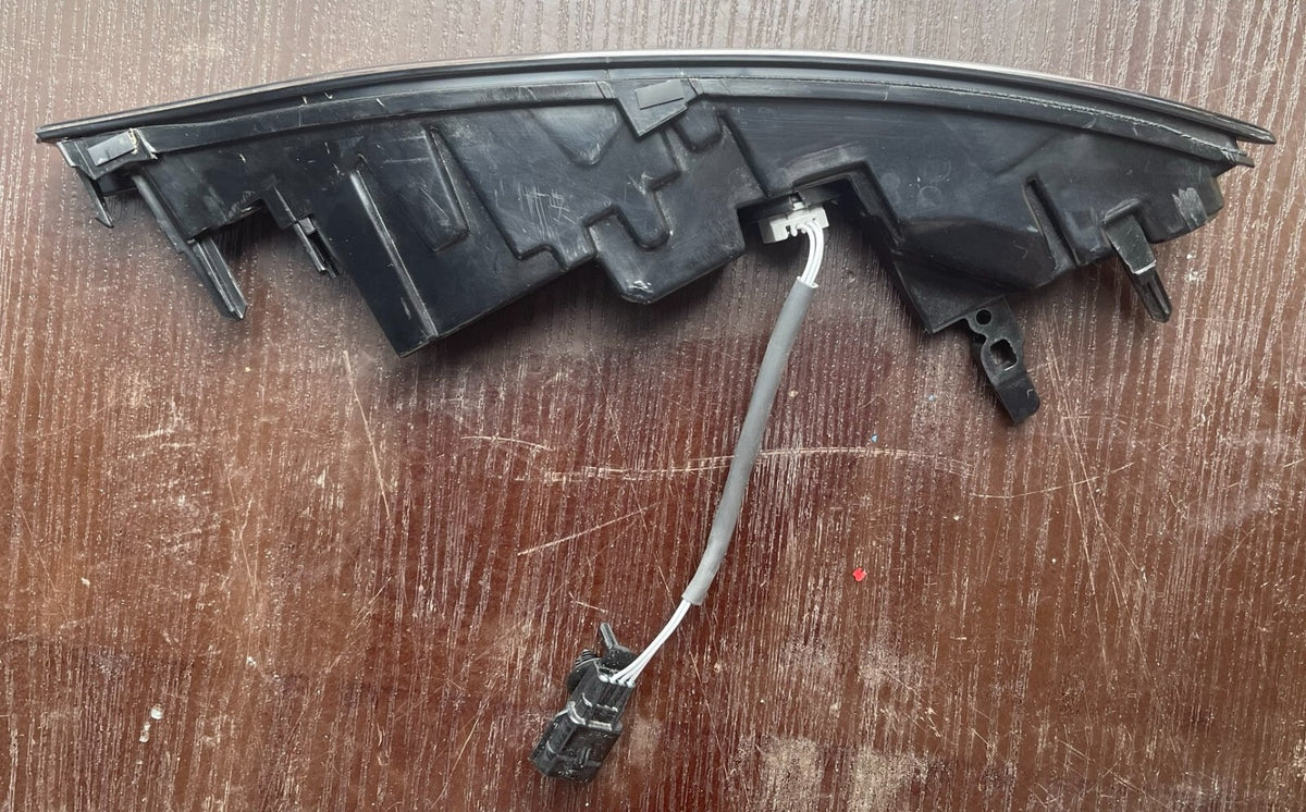 2022 RANGE ROVER EVOQUE RIGHT SIDE TAILGATE FACTORY OEM