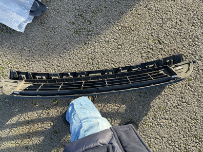 กระจังหน้ากันชนหน้า Vauxhall Vivaro B Renault Trafic 3 แท้ OEM