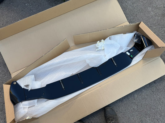 GENUINE BARU Spoiler Bumper Belakang Tengah/Bawah MERCEDES CLA C118 03.19-