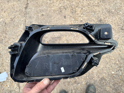 MG ZS 2023 REAR BUMPER GRILL GRILLE TRIM RIGHT SIDE 10694869