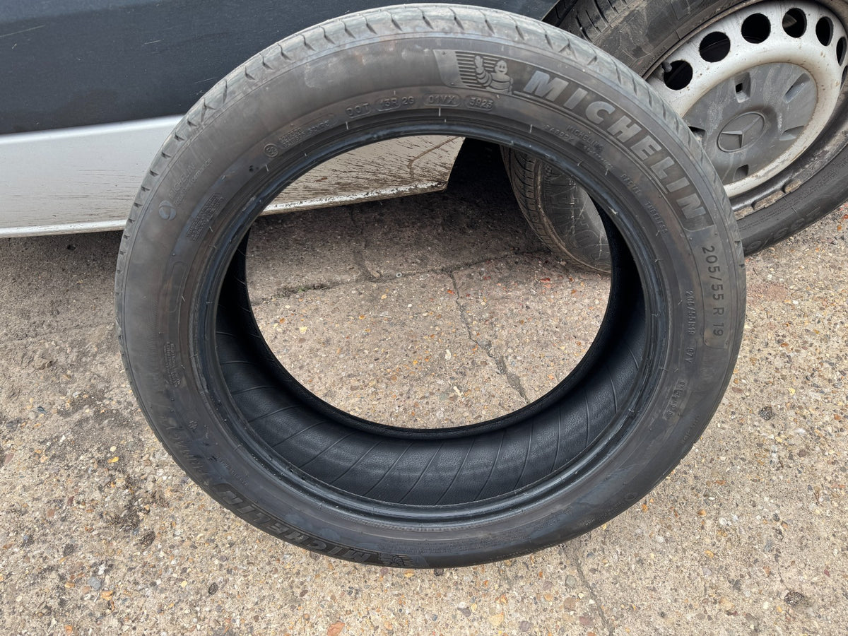 1x 205/55r19 97V XL Michelin Primacy 4 205 55 19 2055519 5mm
