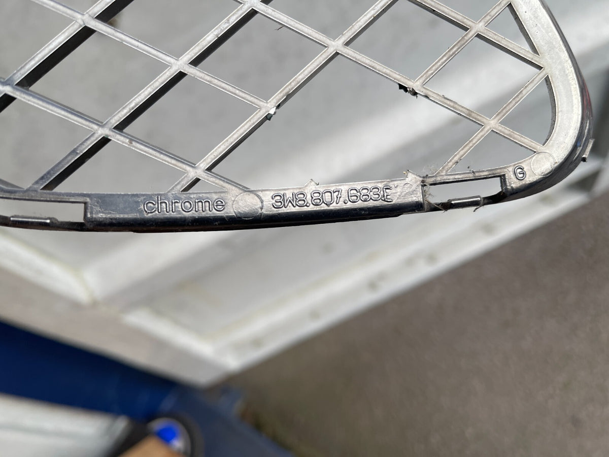 Bentley Continental GT Supersport Front bumper lower grill left 3W8807683