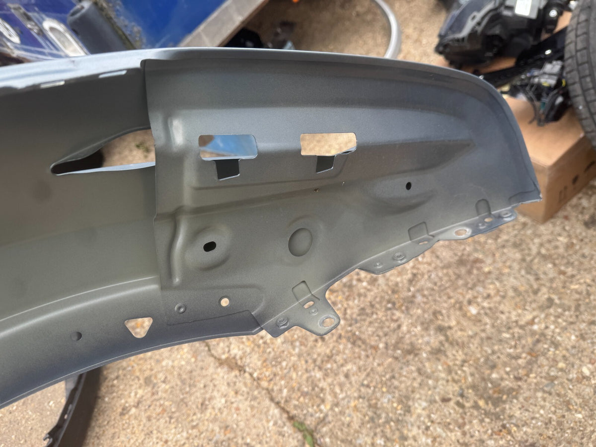 Polestar 3 front left wing fender minimal scratches - next day delivery