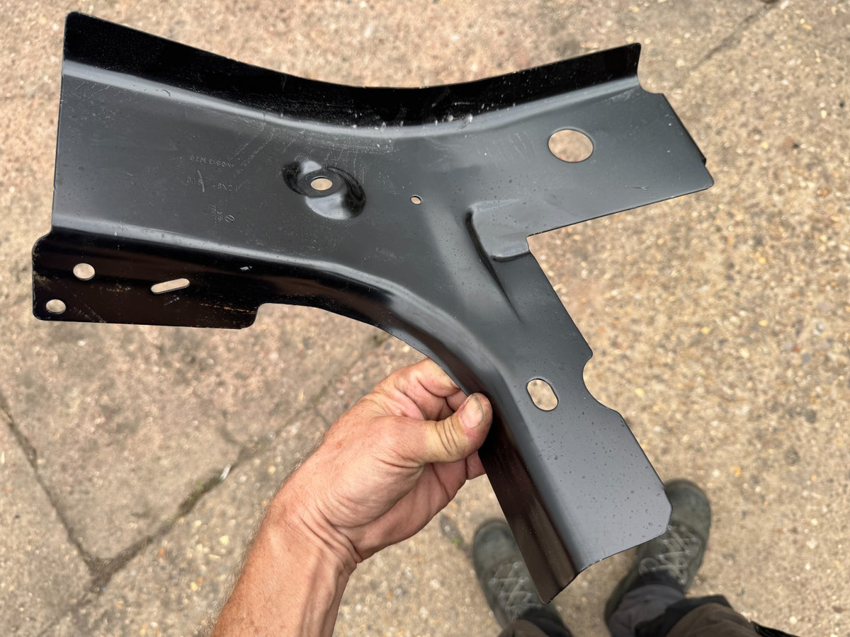 AUDI Q7 4M Connecting Plate Left Rear 4M0813393B NEW GENUINE