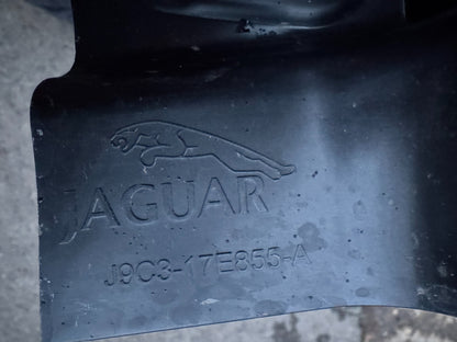 JAGUAR E-PACE X540 保桿固定支架 後方正中 中間 J9C317E855A 2019