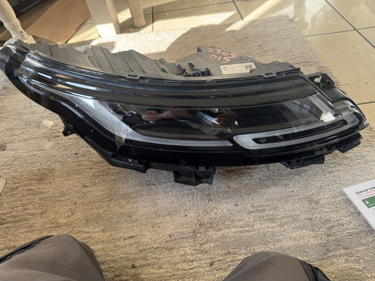 RANGE ROVER EVOQUE L551 RIGHT LED HEADLIGHT SPARES REPAIR 28LR170974
