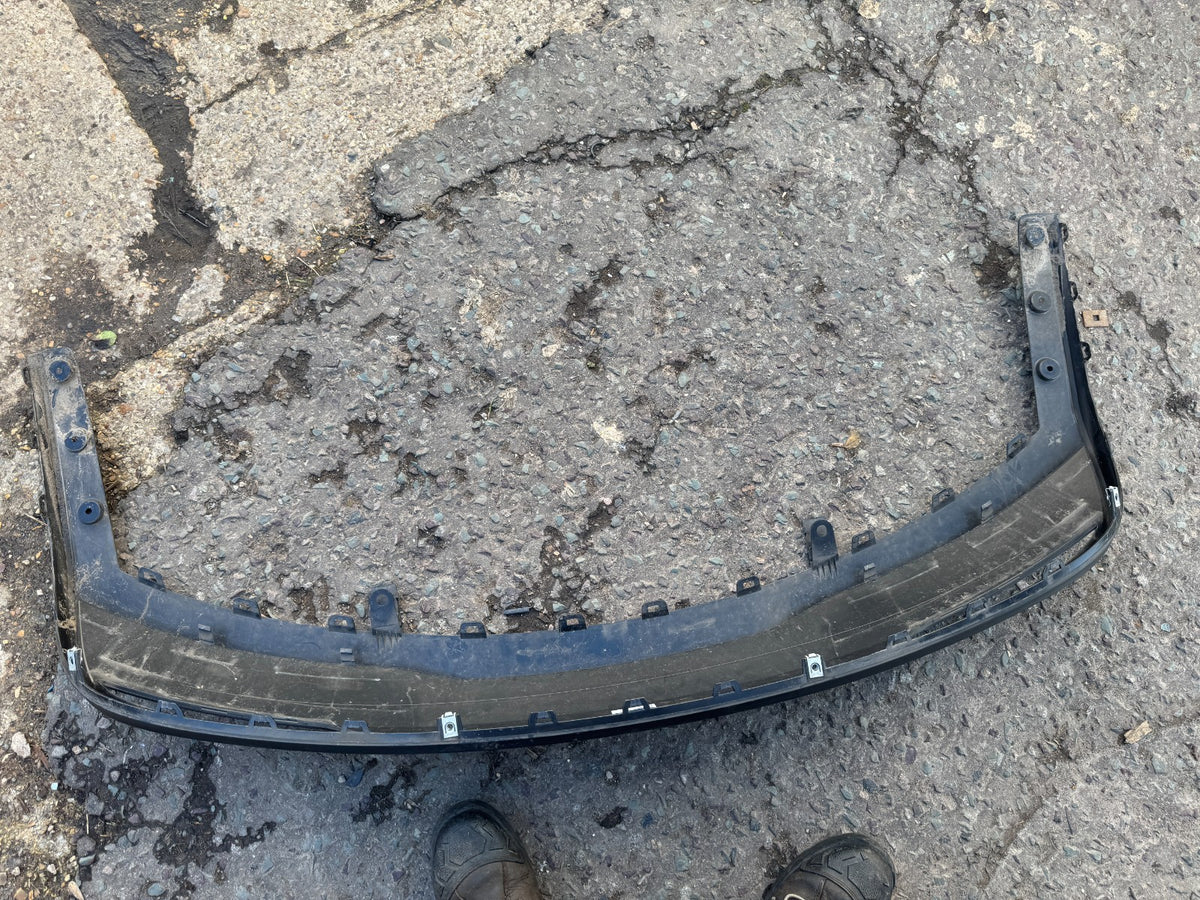 KEMASAN BUMPER BELAKANG BAWAH TESLA MODEL 3 2023 dan ke atas P/N 1587741-00-D TULEN