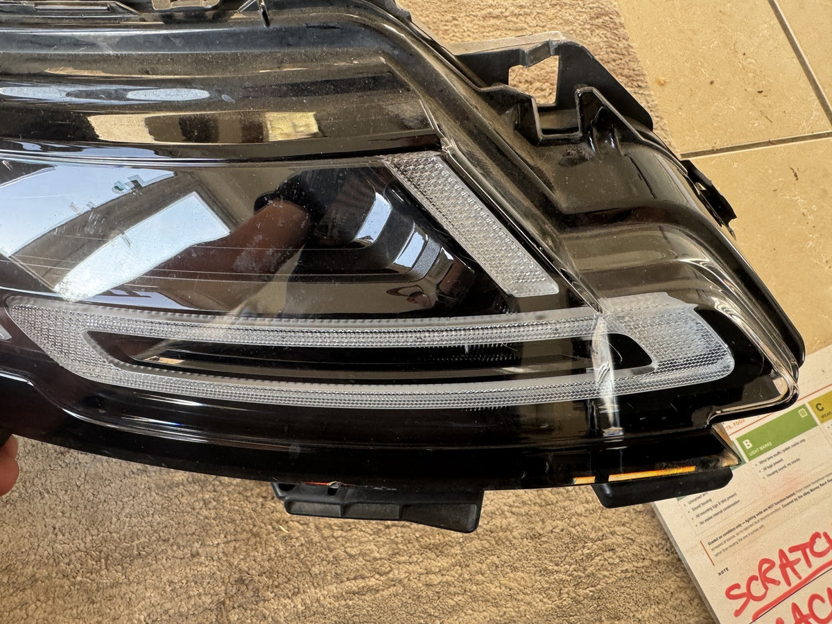RANGE ROVER EVOQUE L551 RIGHT LED HEADLIGHT SPARES REPAIR 28LR170974