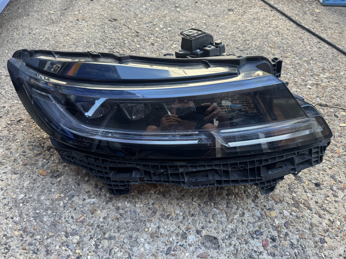 RANGE ROVER SPORT L461 4 EYES SCANNING MATRIX RIGHT HEADLIGHT N9X2-13W029-GJ