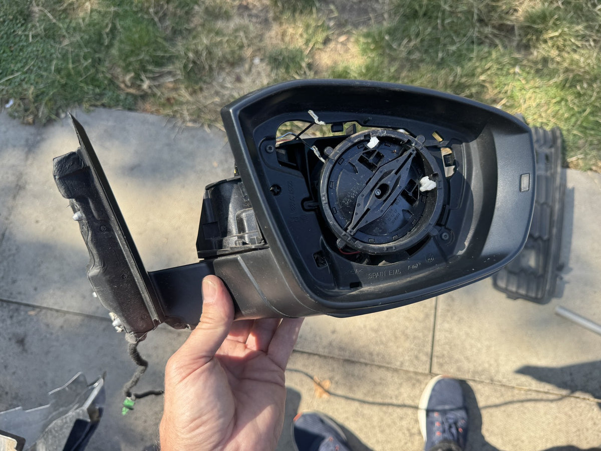 VW T-ROC RIGHT DOOR MIRROR POWER FOLD SPARES REBUILD 2GA857602A 1K0959578