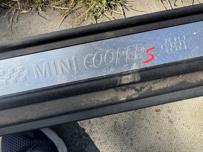 MINI COOPER S F55 RIGHT SIDE SKIRT SILL COVER 51777315524