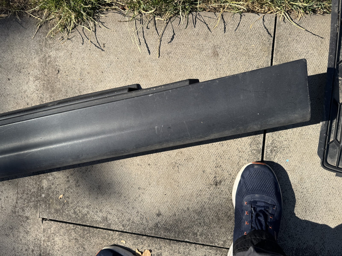 MINI COOPER S F55 RIGHT SIDE SKIRT SILL COVER 51777315524
