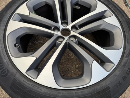 1x Genuine Jaguar F-Pace 21” Alloy Wheel Rim MK83-1007-DA SCRATCHED
