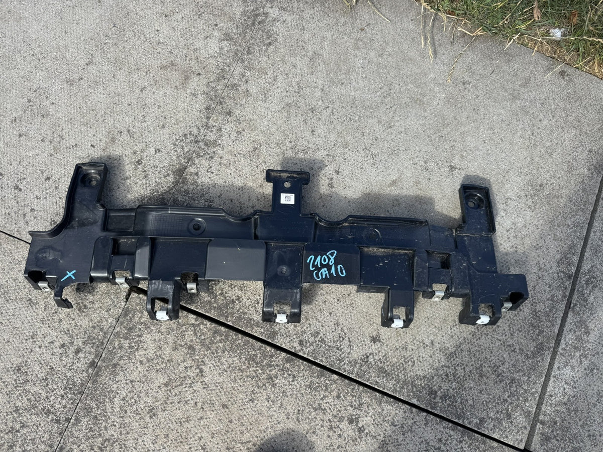 GENUINE RANGE ROVER L460 2022-2024 REAR BUMPER BRACKET CARRIER M8E2-17E800-A
