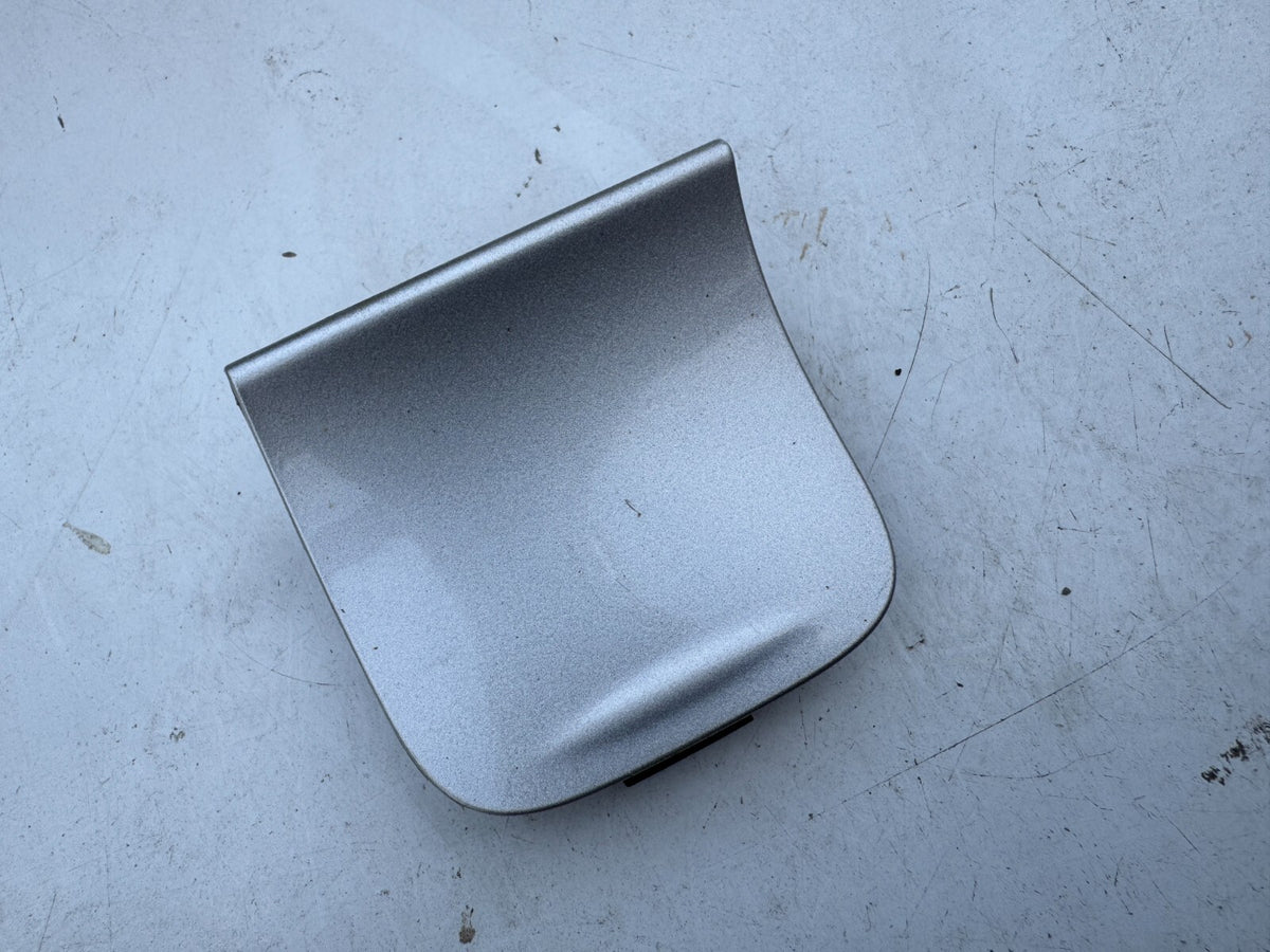 VOLVO XC60 REAR BUMPER TOW EYE COVER 30763427 GENUINE