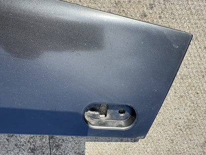 GENUINE RANGE ROVER L460 2022-ON REAR BUMPER RIGHT CORNER TRIM M8E2-17C768-CAB