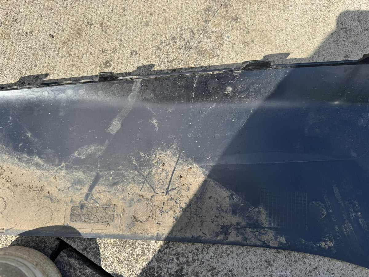 GENUINE RANGE ROVER L460 2022-ON REAR BUMPER RIGHT CORNER TRIM M8E2-17C768-CAB