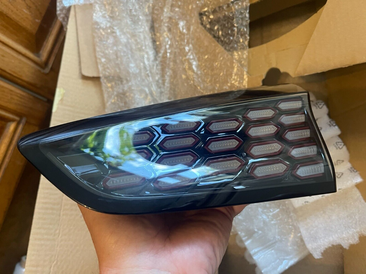 ไฟท้าย Kia Xceed J7924-62090 LED ขวา ไฟท้าย