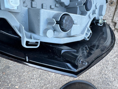 GENUINE Mercedes Citan Mika Lampu Belakang Kiri (2023 ke atas)