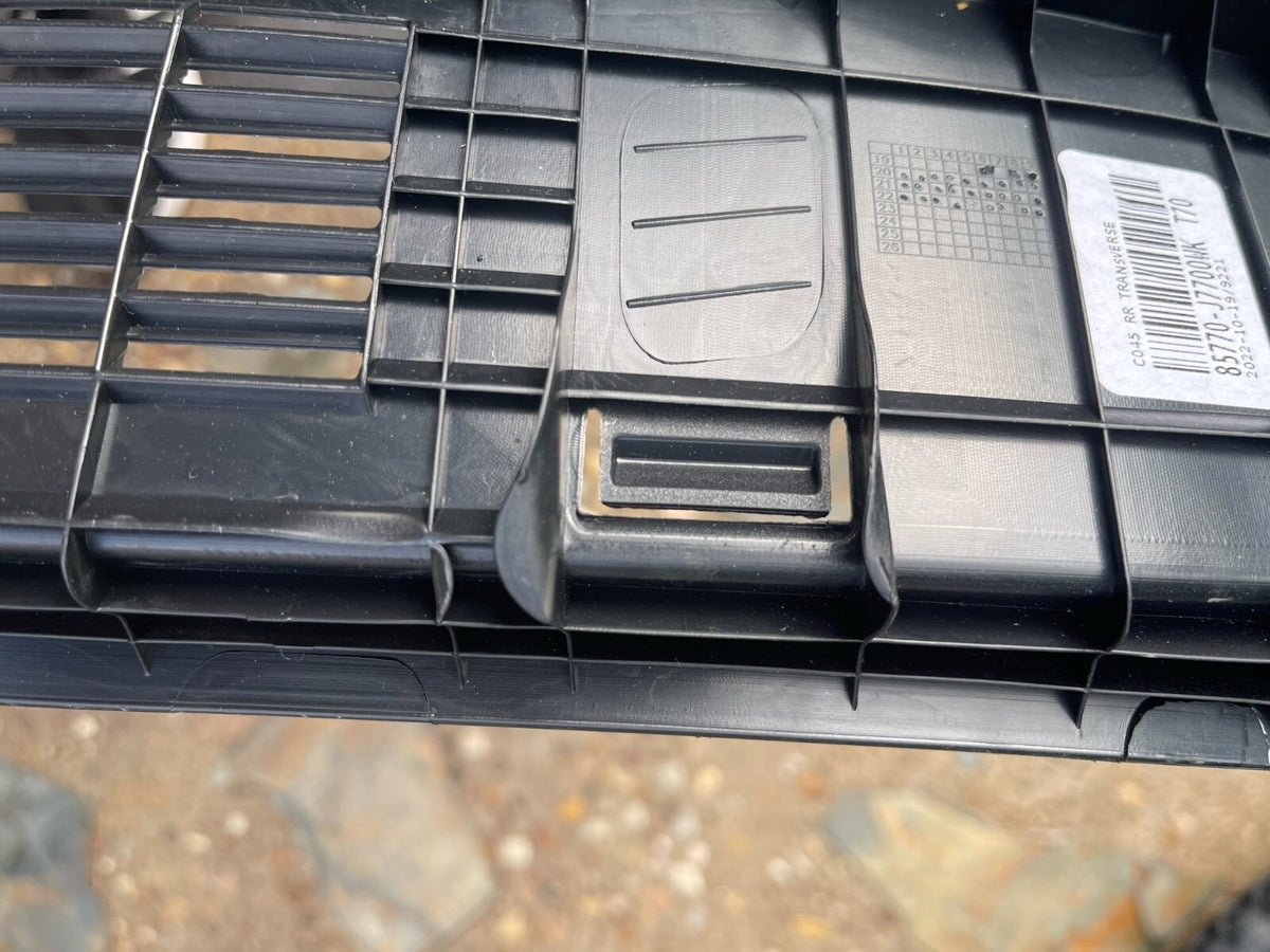 KIA XCEED BOOT/CARGO COMPARTMENT EDGE PROTECTOR 85770J7700WK